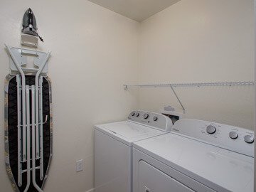 condos for rent in phoenix - calviano laundry room