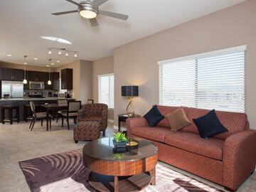 condos for rent in phoenix - living and dining room