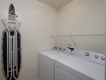 phoenix condo rentals - milano laundry room